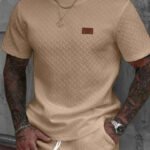 Manfinity CasualCool Men's Summer Jacquard Ribbed Collar Short Sleeve T-Shirt, Fine Gift For Boyfriend Or Husband,Very Suitable For Daily Casual Wear In Summer, Suitable For Seaside Vacation, Fashionable And Versatile Item Men Casual Short Beige Sleeve T-Shirt