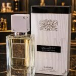 Ana Abiyedh Lattafa – أنا الأبيض أناقة نقية وفخامة هادئة